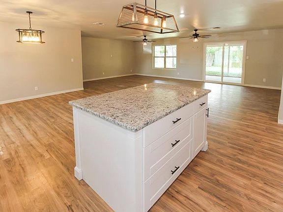 3rd image of 1505 Palo Blanco Cir