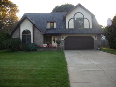 203 Prospect St, Charlevoix, MI, 49720