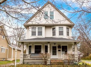 151 Bradley St, Chagrin Falls, OH 44022