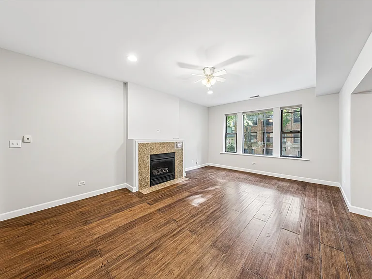6829 N Lakewood Ave #1 — Photo 2