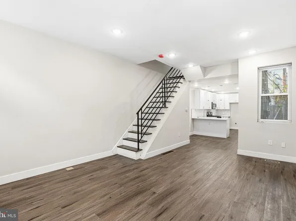 2453 Turner St, Philadelphia, PA 19121