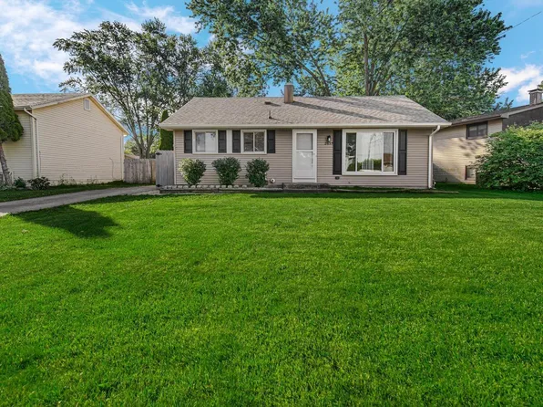 2635 Prescott Dr, Mishawaka, IN 46544