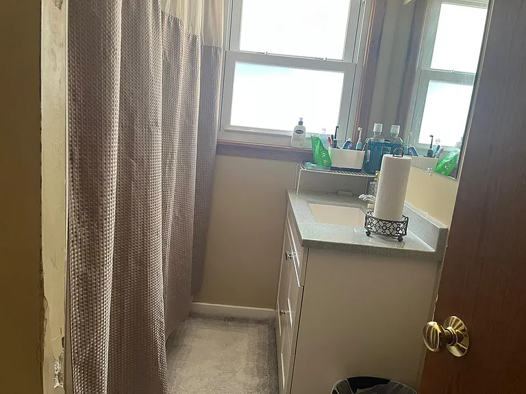 605 Park Valley Dr E — Photo 11
