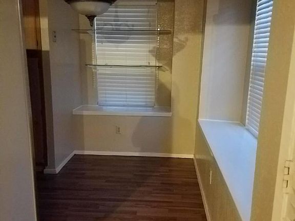 Breakfast nook