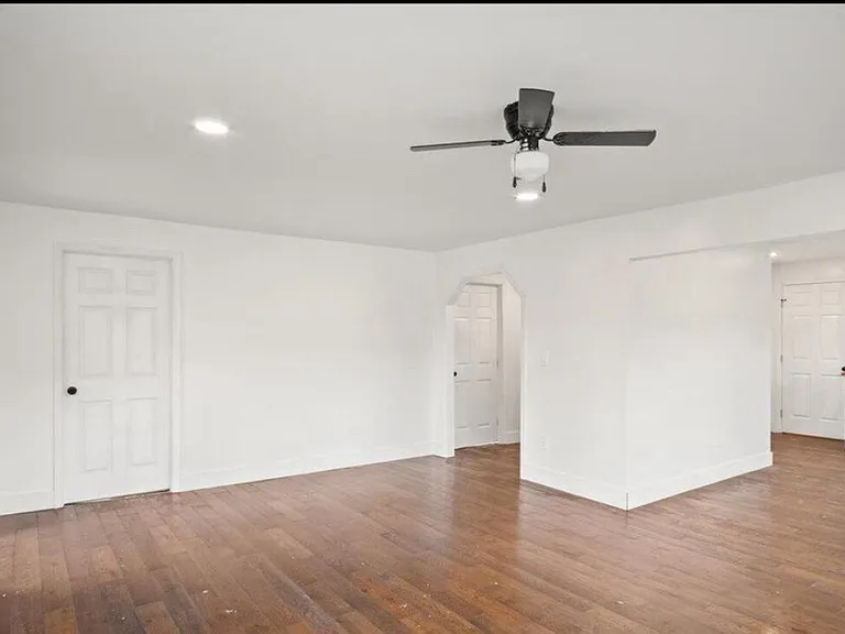 1109 Price St — Photo 13
