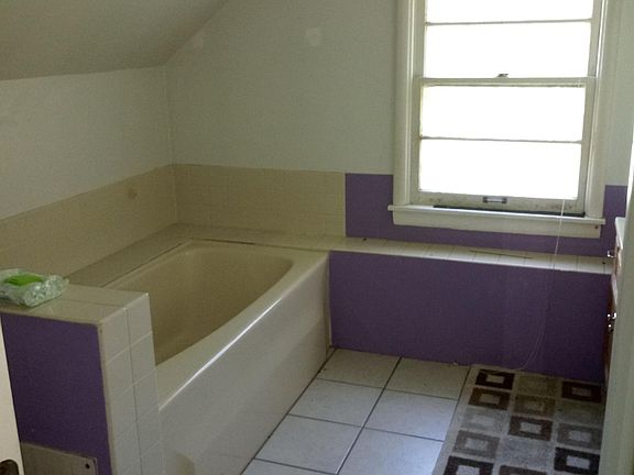 2nd image of 1308 Radcliffe Ct