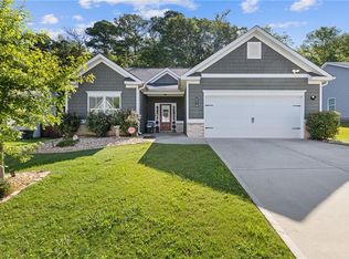 218 Stonecreek Bnd, Monroe, GA 30655