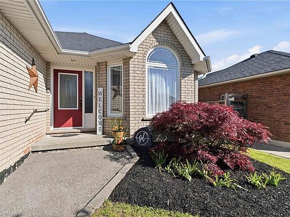 4th image of 36 Garners Ln