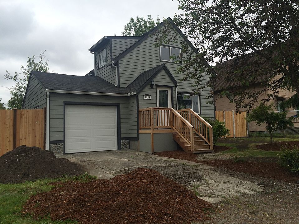 1st image of 1808 E Wright Ave