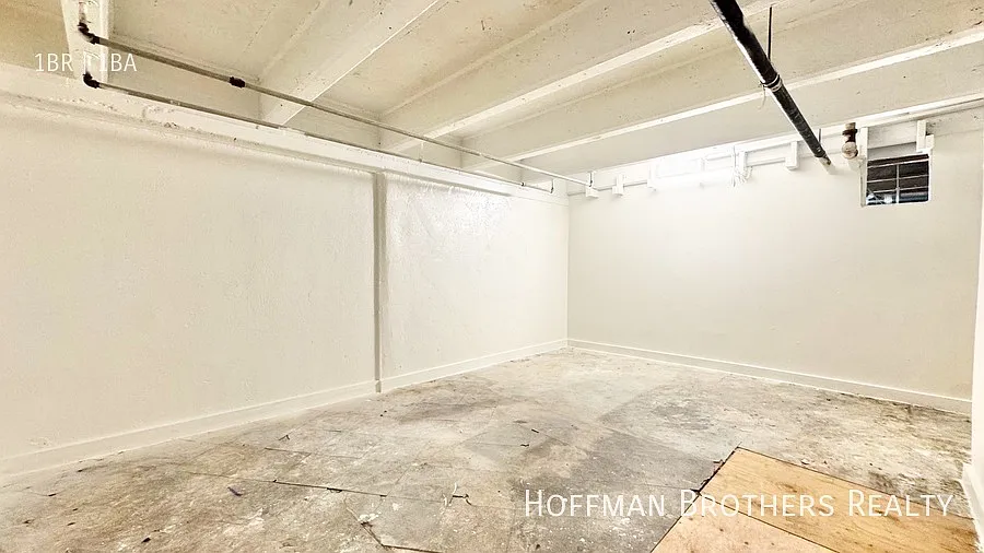 1688 W Adams Blvd Los Angeles, CA 90007 — Photo 4