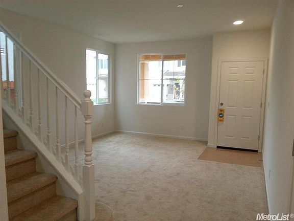 4th image of 537 Willie Hausey Way