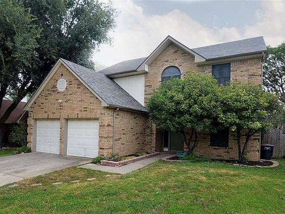 2nd image of 7428 Blackthorn Dr