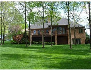2nd image of 712 Carriage Dr