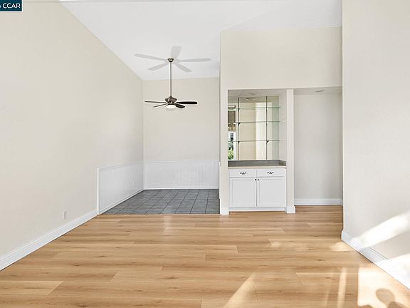 4th image of 430 N Civic Dr APT 310