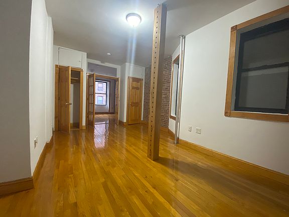 5th image of 415 W 44th St #6Z