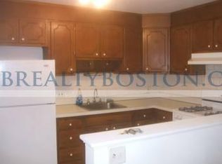 530 Washington St APT 8, Brighton, MA 02135