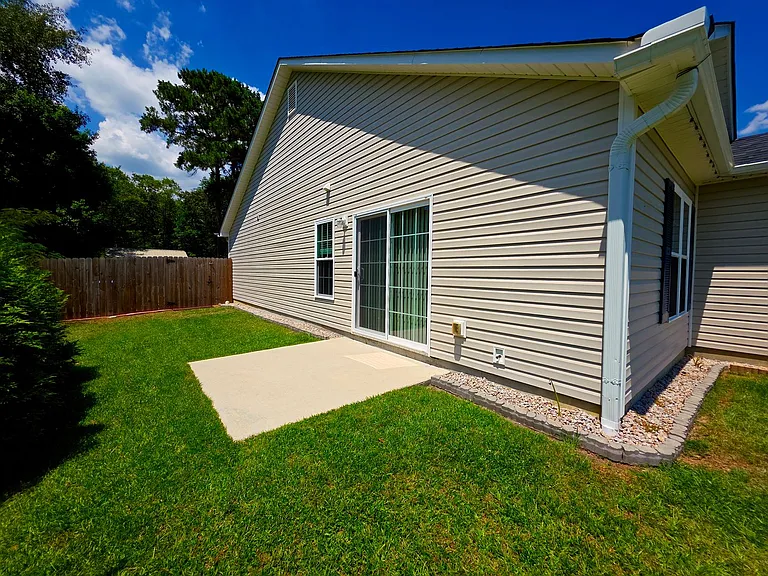 200 Sweet Gum Ln — Photo 2