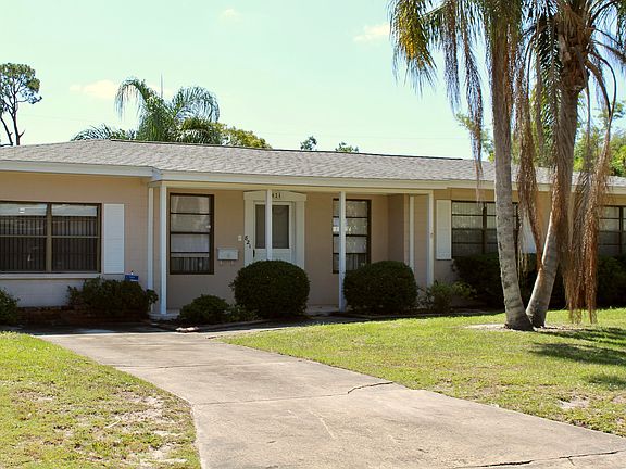 2nd image of 821 Glenmore Cir