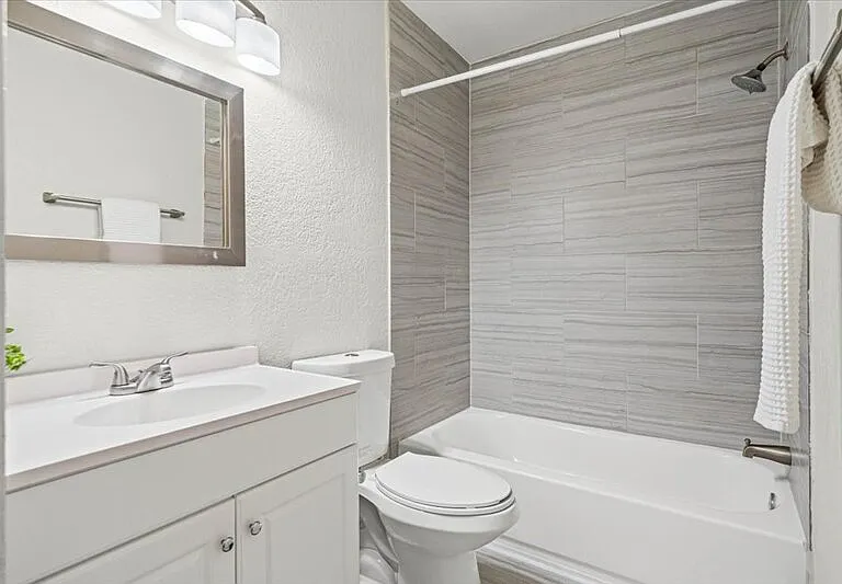826 King Albert St #B — Photo 23