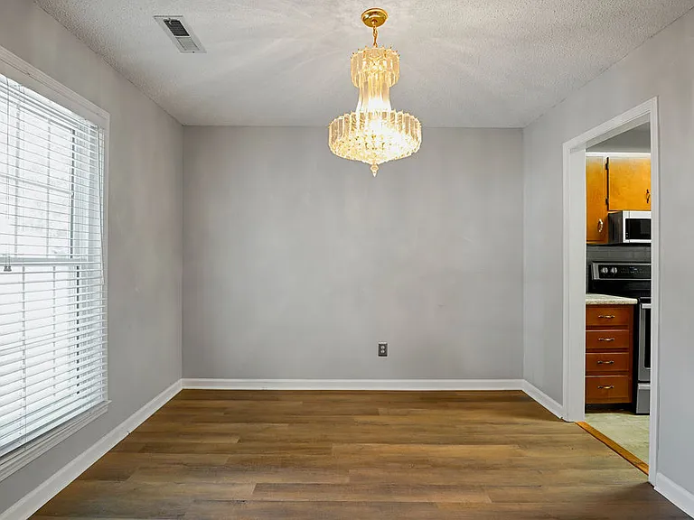 4601 Little River Rd — Photo 9