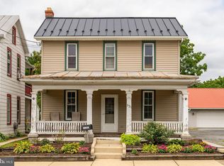 531 Main St, Akron, PA 17501