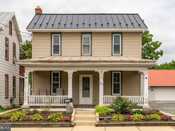 531 Main St, Akron, PA 17501