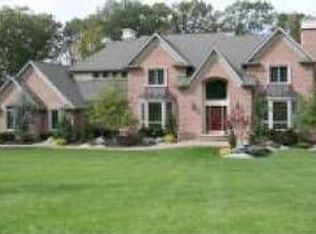 16 Raspberry Trl, Warren, NJ 07059