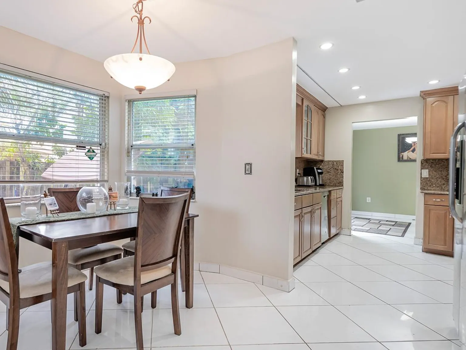 4 bed, 2.5 bath, 2114 sqft, $3,500 — Photo 4
