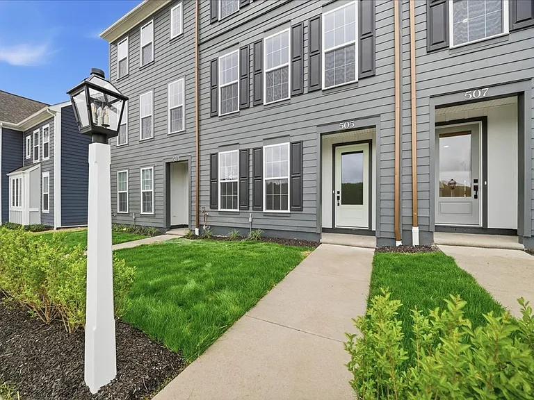 505 Freeman St — Photo 2