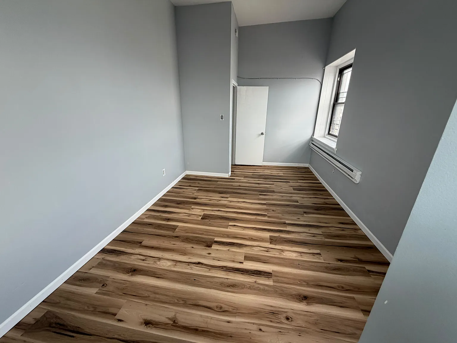 3 bed, 1100 sqft, $1,375 — Photo 1