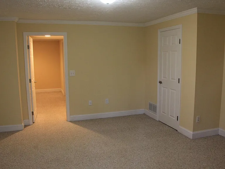 Finished basement additional 3rd bedroom/man cave/media room