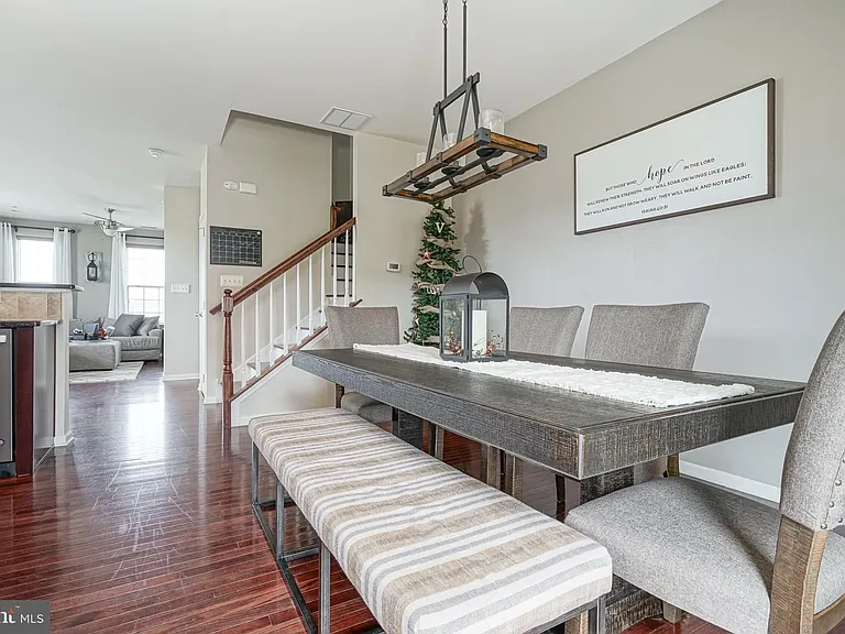 465 Wistar Pl — Photo 14