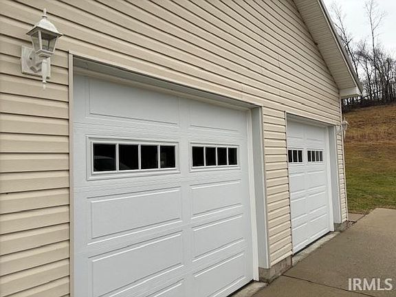 4th image of 10132 E Old Road 56