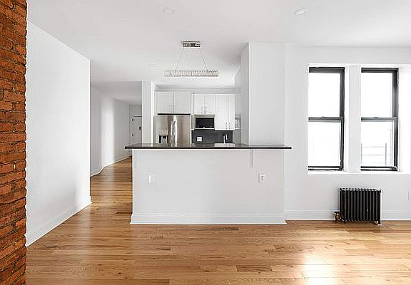 3rd image of 90 Convent Ave #55