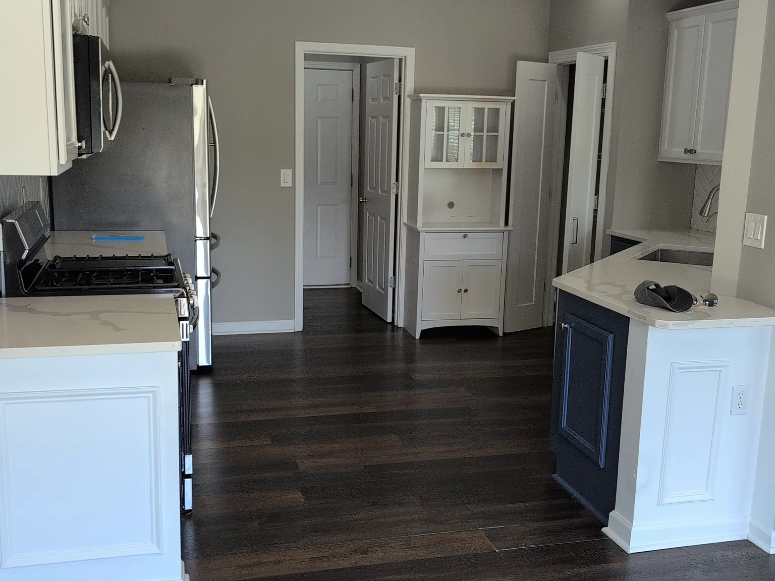 3 bed, 2.5 bath, 1835 sqft, $2,700 — Photo 4