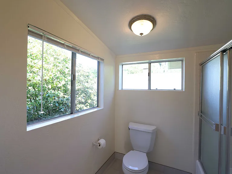 23 Sycamore Ave — Photo 16