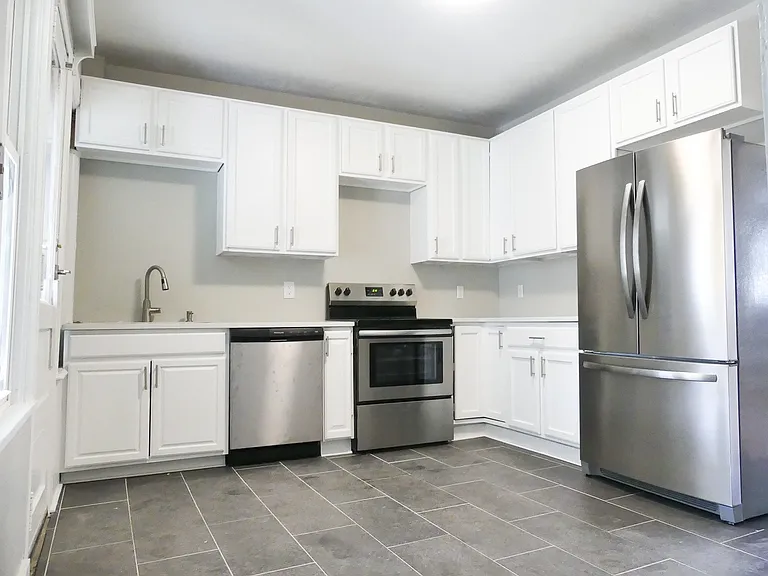 144-313 Linn St — Photo 127
