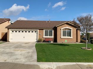 2502 Berkshire Rd, Bakersfield, CA 93313