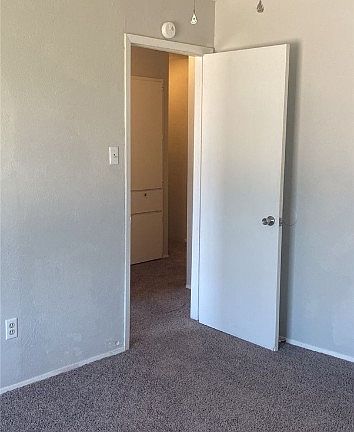 5th image of 4504 Hunt Cir