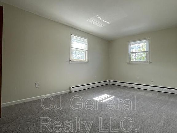 5th image of 307 Washington St #3