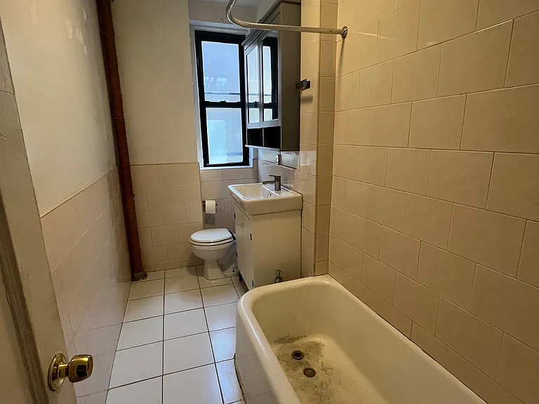 3320 Avenue H #6E — Photo 8