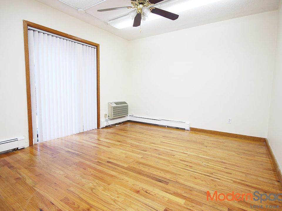 1st image of 3244 31st St APT 1F