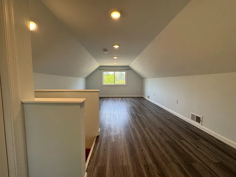 9405 Rhode Island Ave — Photo 19