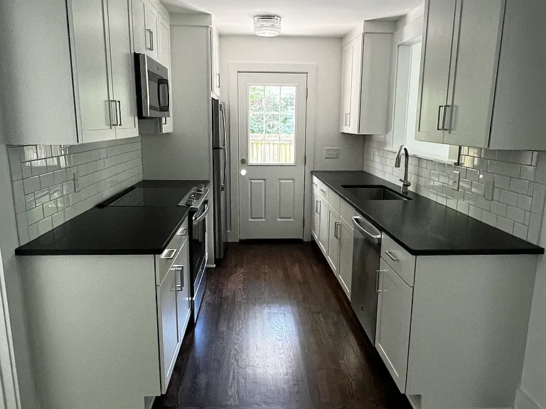 3422 Pleasant Valley Rd — Photo 10