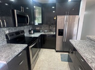1101 N 70th Ave, Hollywood, FL 33024