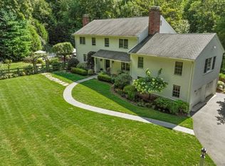 37 Old Wagon Rd, Wilton, CT 06897