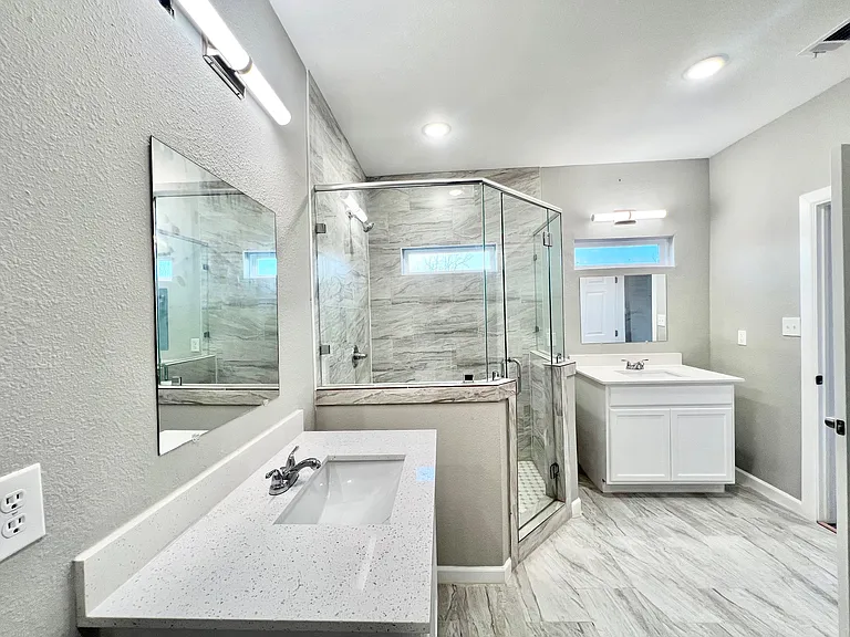 22060 Flanagan Cir #B — Photo 6