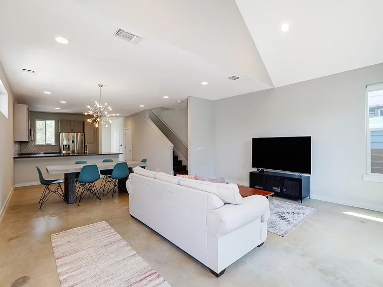 3108 Aldwyche Dr — Photo 7
