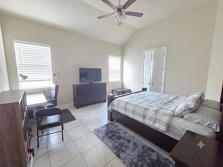 5612 Fresno Ave — Photo 30