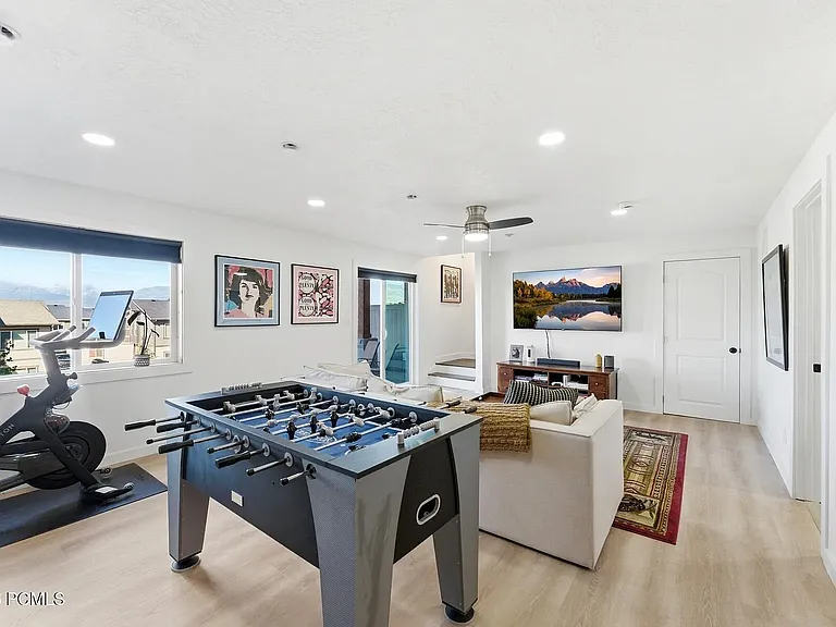 2277 N Wildwood Ln — Photo 29